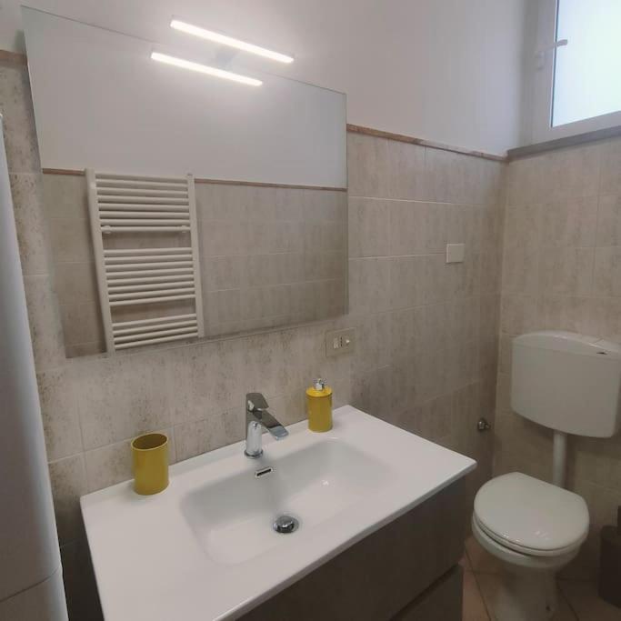 Appartement Il Nido Di Silvia A Due Passi Dal Teatro Rossini à Pesaro Extérieur photo