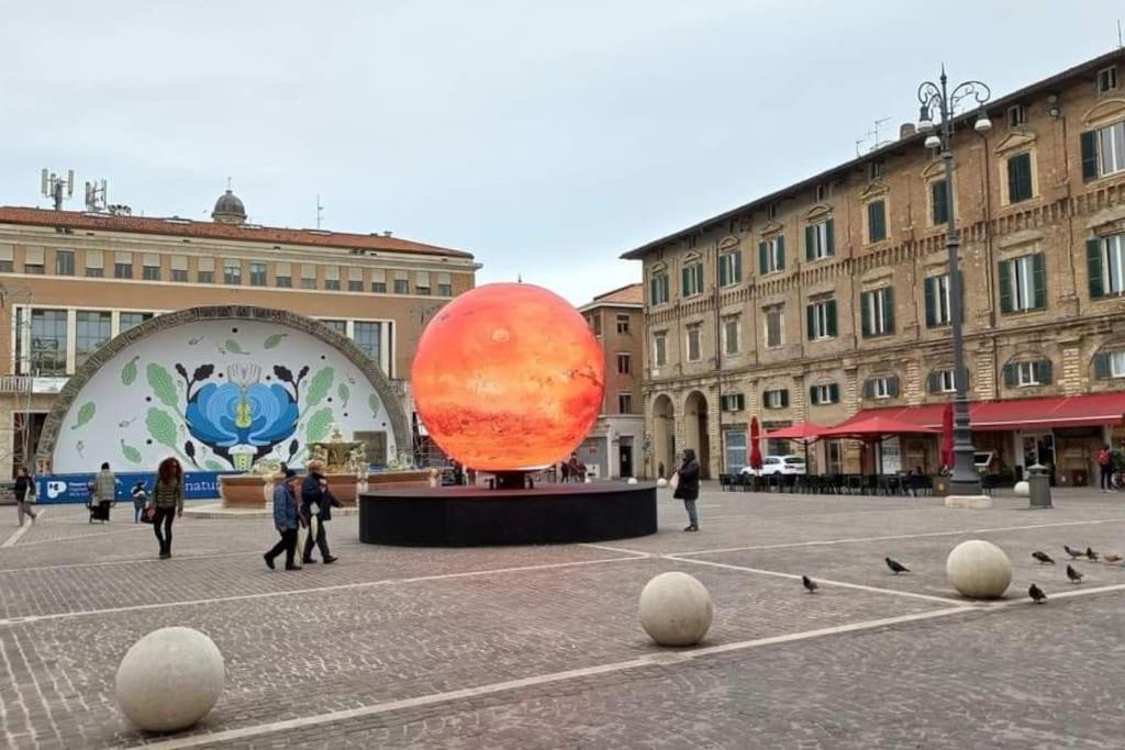 Appartement Il Nido Di Silvia A Due Passi Dal Teatro Rossini à Pesaro Extérieur photo