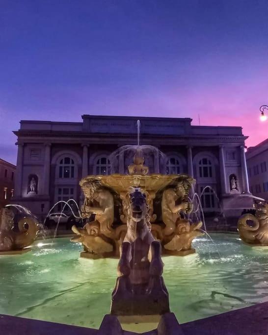Appartement Il Nido Di Silvia A Due Passi Dal Teatro Rossini à Pesaro Extérieur photo
