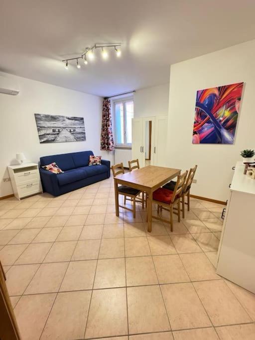 Appartement Il Nido Di Silvia A Due Passi Dal Teatro Rossini à Pesaro Extérieur photo